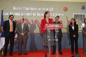 Lucía Figar, durante su intervención en Becerril (Foto: Ricardo Miguel Peña)